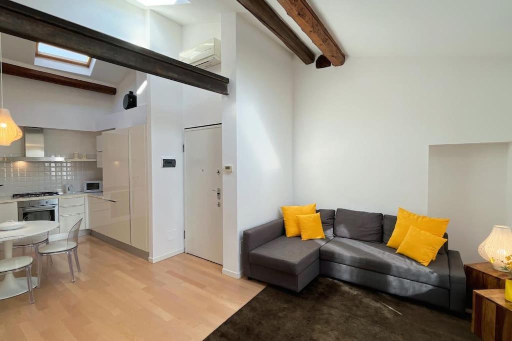 Casa Moira - Affitti Brevi Italia Lejlighed Lecco Eksteriør billede
